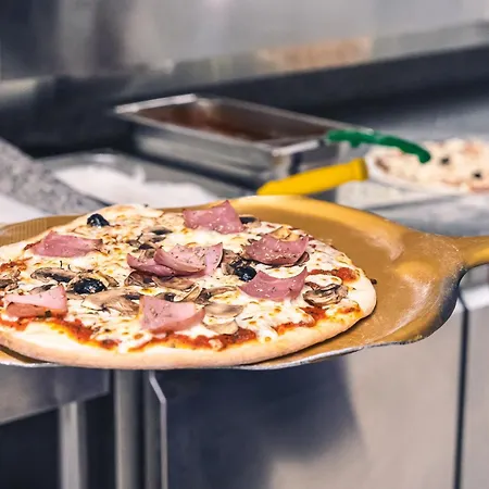 Brit Confort Cadarache Hotel