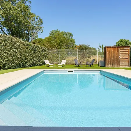 Brit Confort Cadarache Hotel 3*