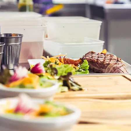 Hotel Brit Confort Cadarache