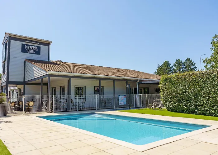 Brit Confort Cadarache 3*