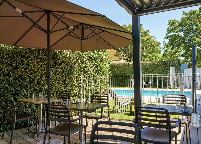 Brit Confort Cadarache Hotel 3*