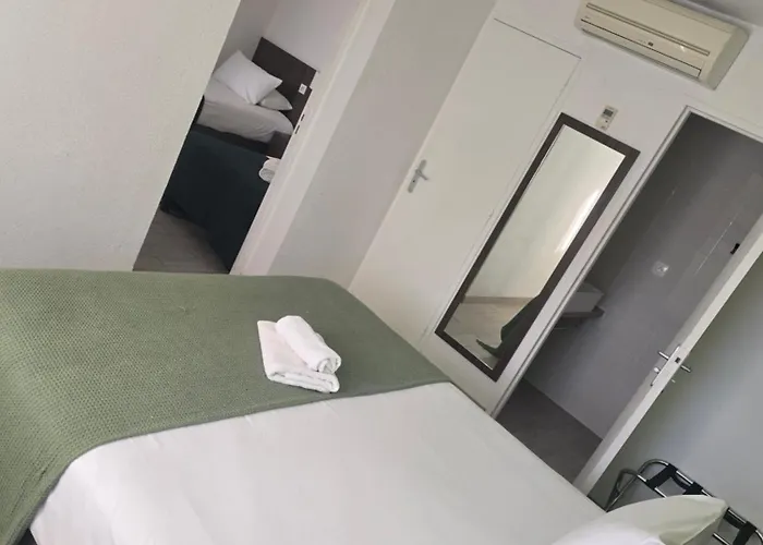 Hotel Brit Confort Cadarache