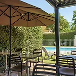 Brit Confort Cadarache Hotel 3*