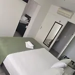 Hotel Brit Confort Cadarache
