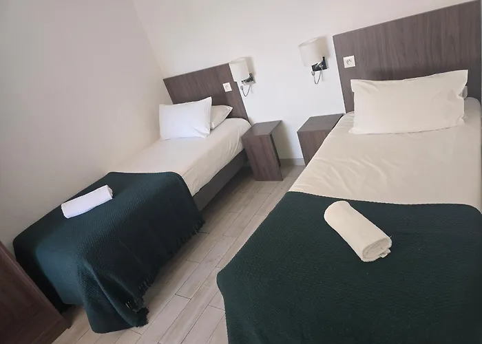 Brit Confort Cadarache Hotel 3*